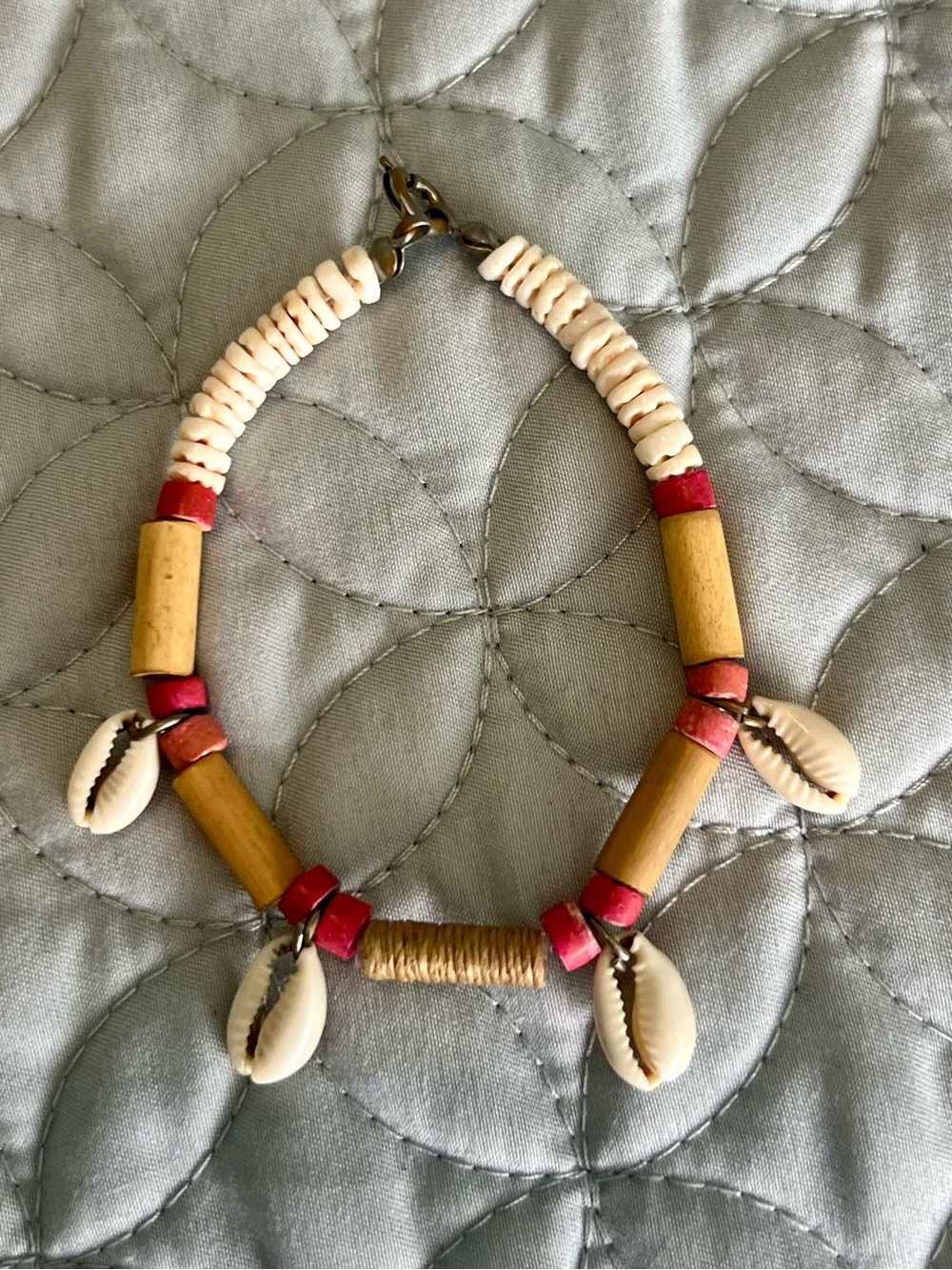 Handcrafted Natural Shell & Wooden Bracelet - Cream, Red, Tan